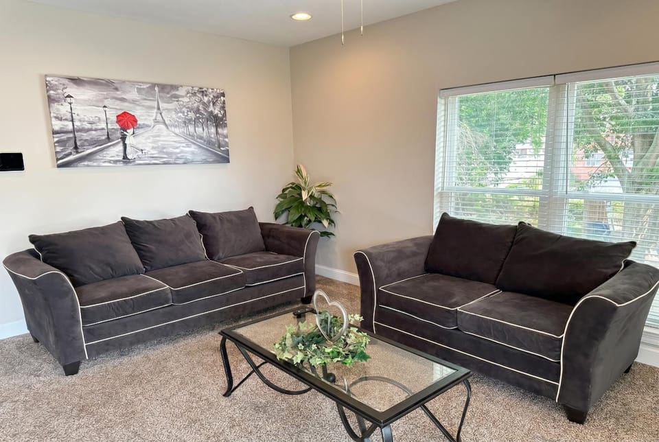 View (from property/room), Living room, Seating area