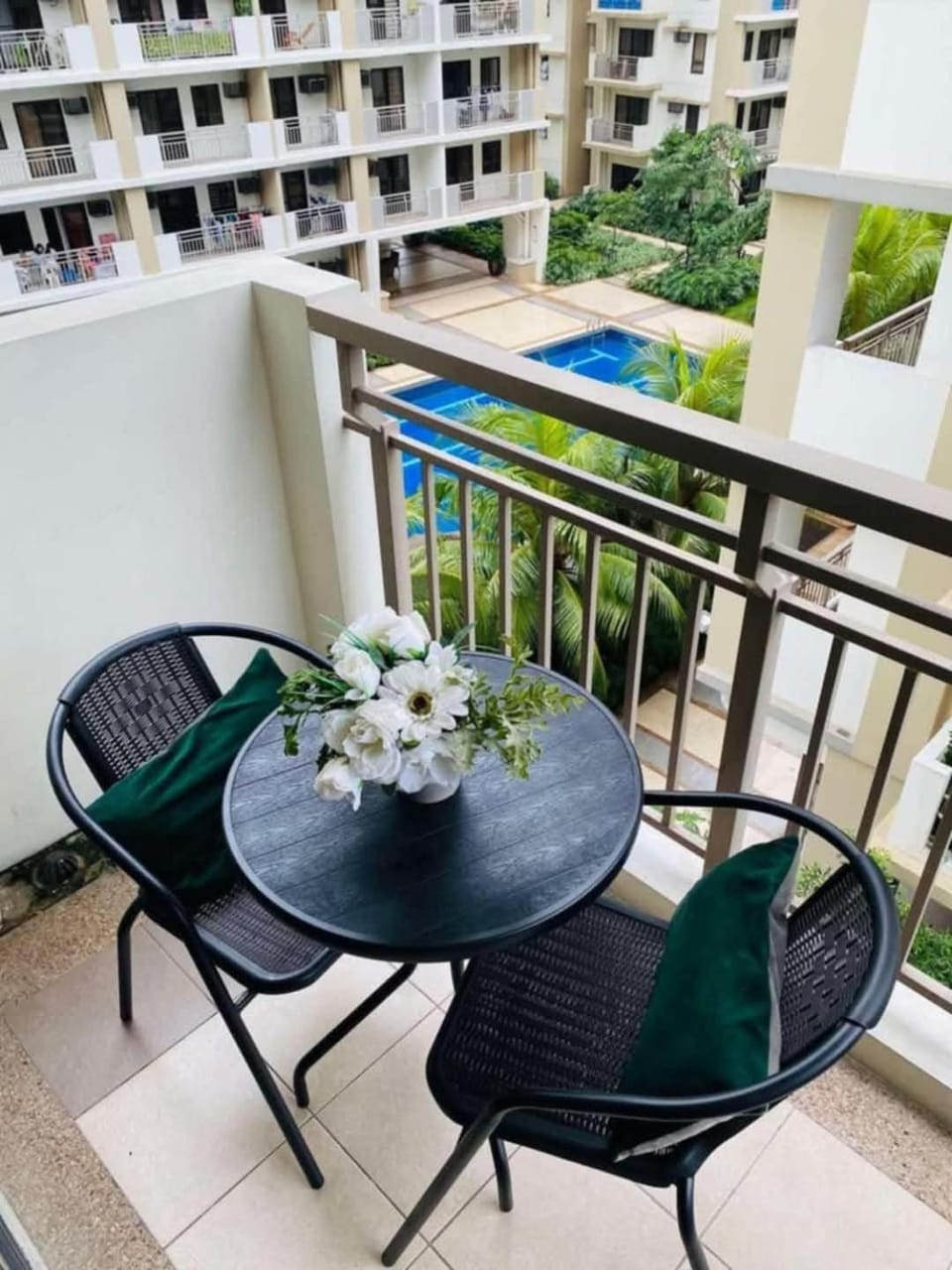 2BR FREE PARKING Calathea Place Apartment hotel in Las Pinas