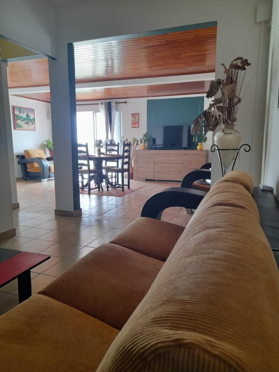 Communal lounge/ TV room, TV and multimedia, Seating area