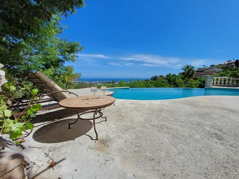 Natural landscape, Sea view, Swimming pool, sunbed