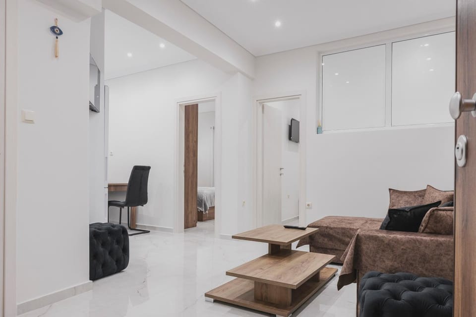 TV and multimedia, Living room, Seating area, air conditioner