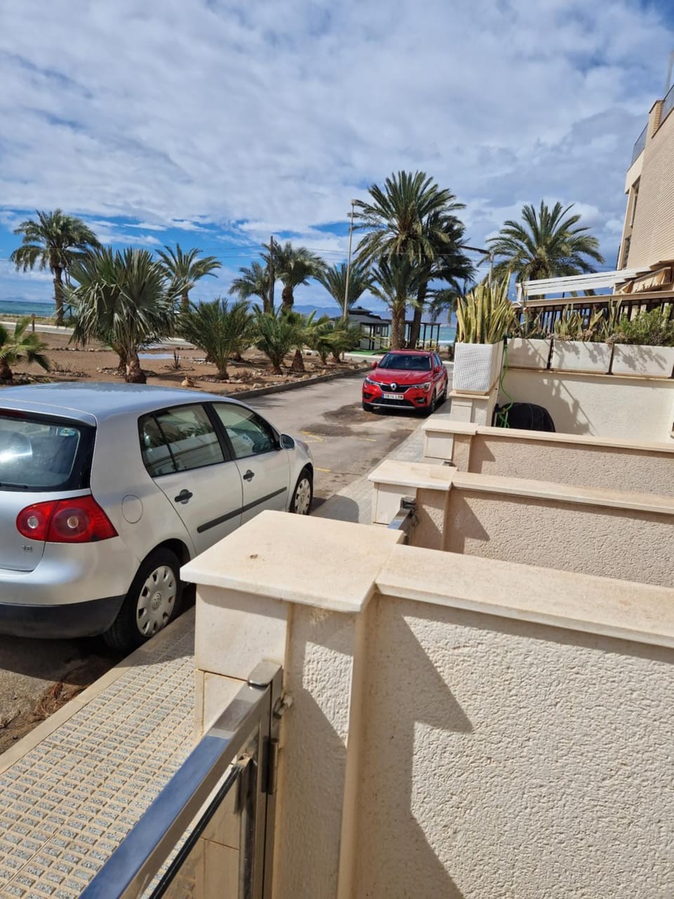 Sea view, Parking