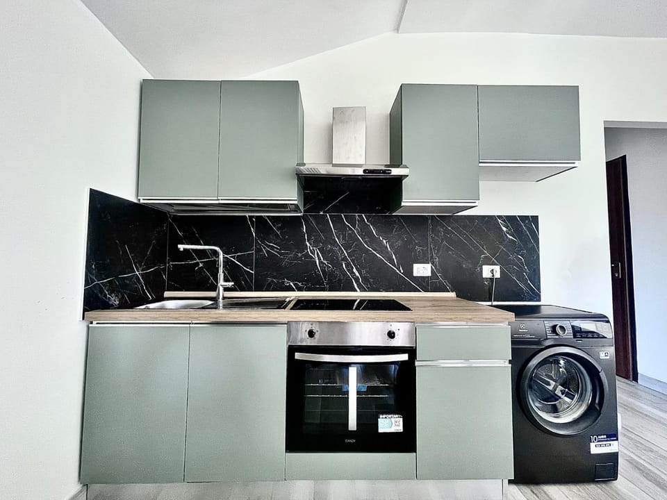 Kitchen or kitchenette, kitchen