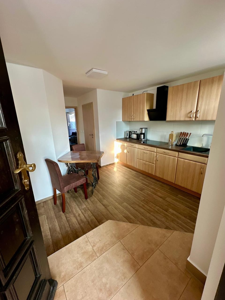Kitchen or kitchenette, Dining area, dishwasher, stove