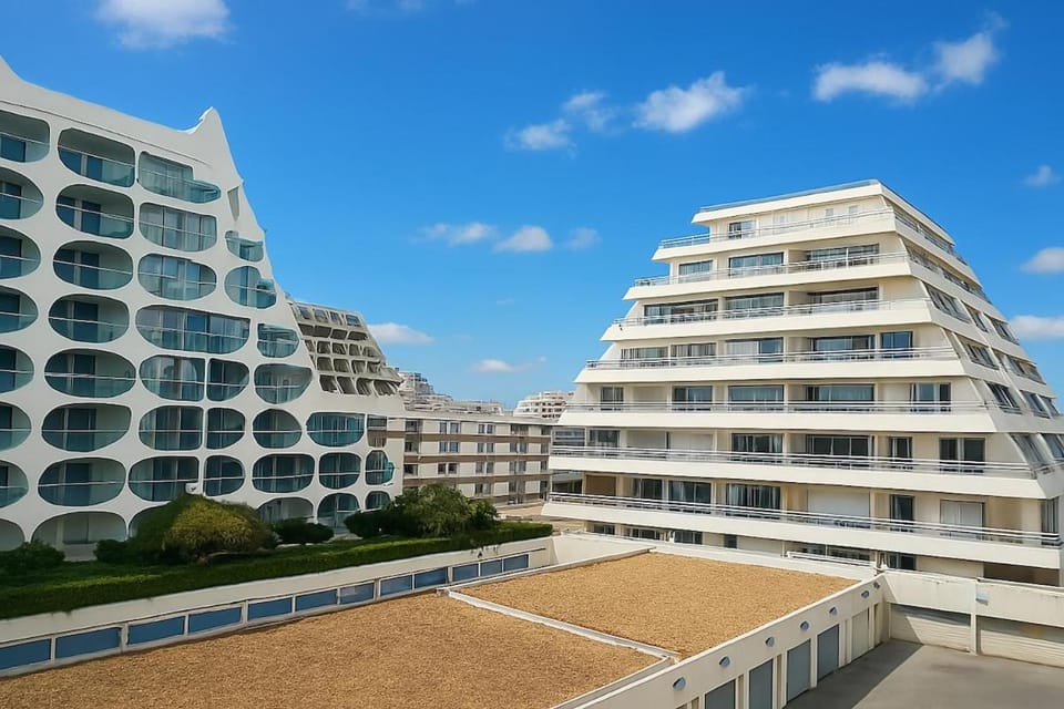 Beau Studio centre ville avec parking privé Apartment in La Grande-Motte