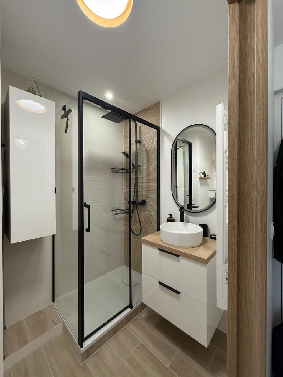 Shower, Bathroom