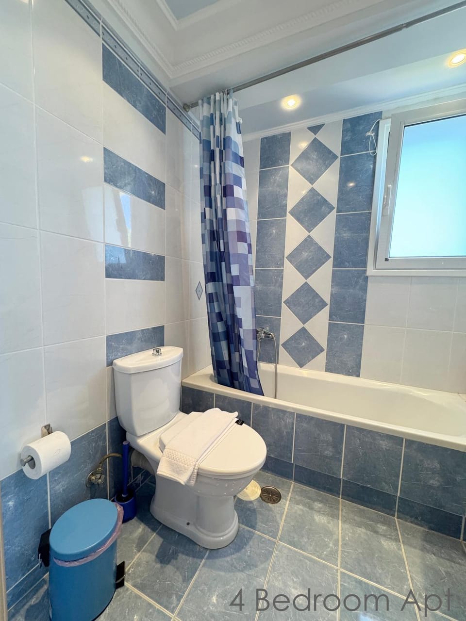 Toilet, Bathroom, Bath, towels