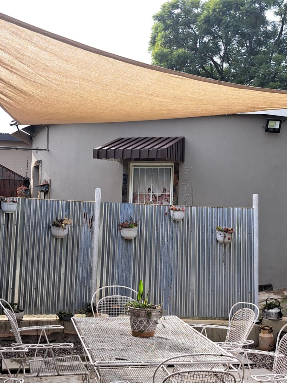 Property building, Garden, Balcony/Terrace