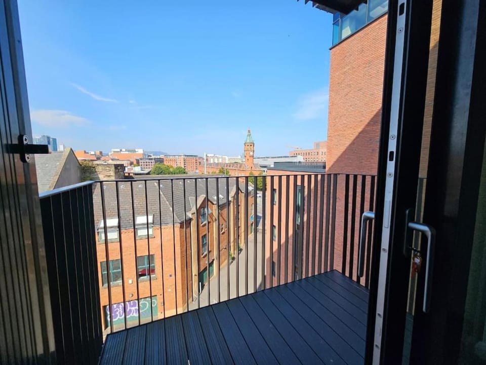 2 Bedroom Flat in Belfast Apartment in Belfast