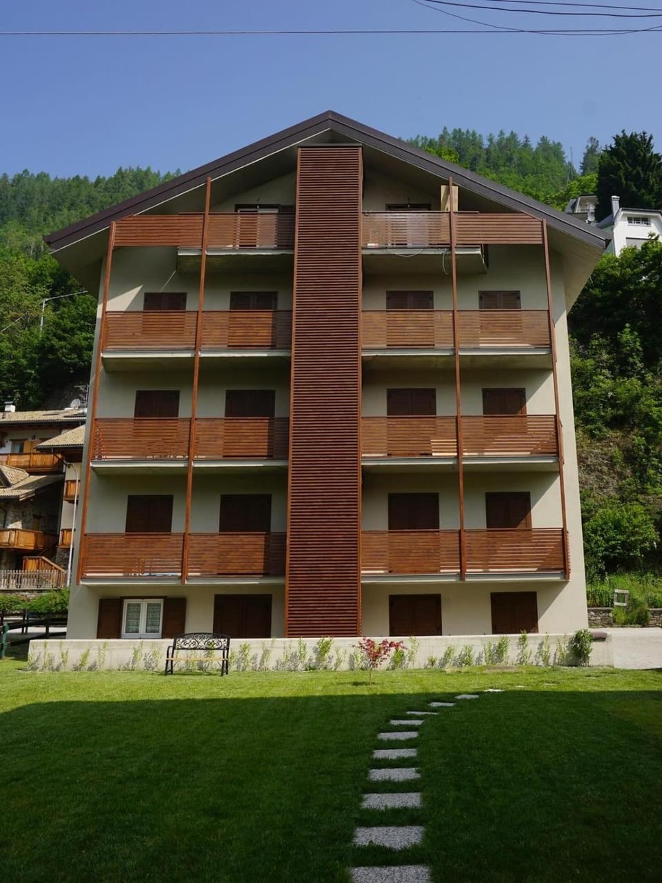 Property building, Spring, Day, Natural landscape, View (from property/room), Garden view, Inner courtyard view