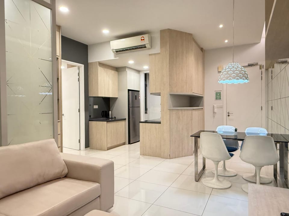 TV and multimedia, Kitchen or kitchenette, Seating area, pet friendly, air conditioner