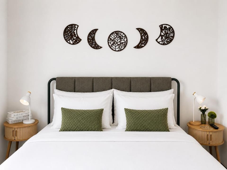Bed, Bedroom