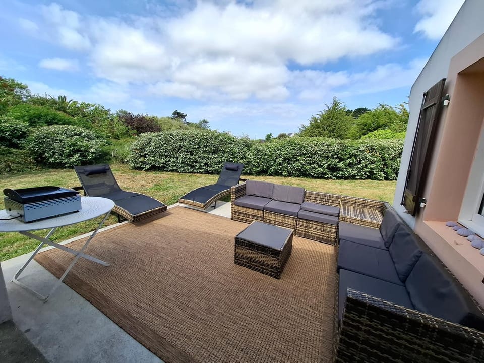 Renovated house 3 bedrooms, sleeps 9 House in Brittany