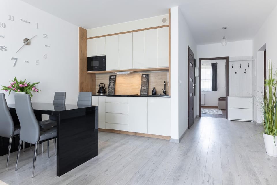 Kitchen or kitchenette, Living room, Dining area, oven, pet friendly, stove