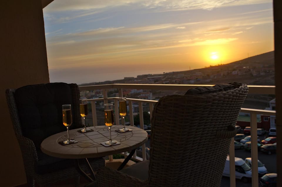 View (from property/room), Balcony/Terrace, Sea view, Sunset