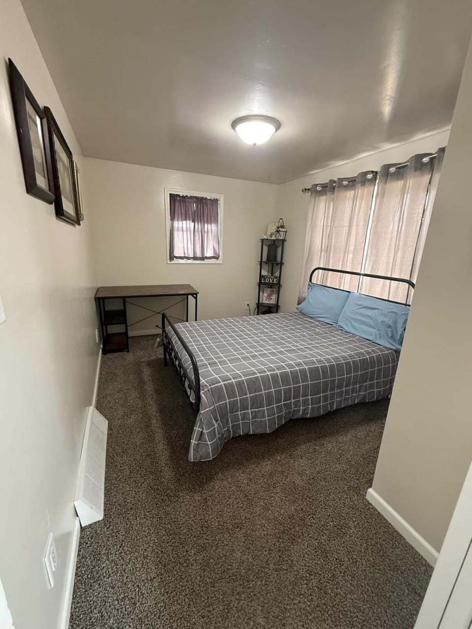 Bed, Photo of the whole room, Bedroom, Guests