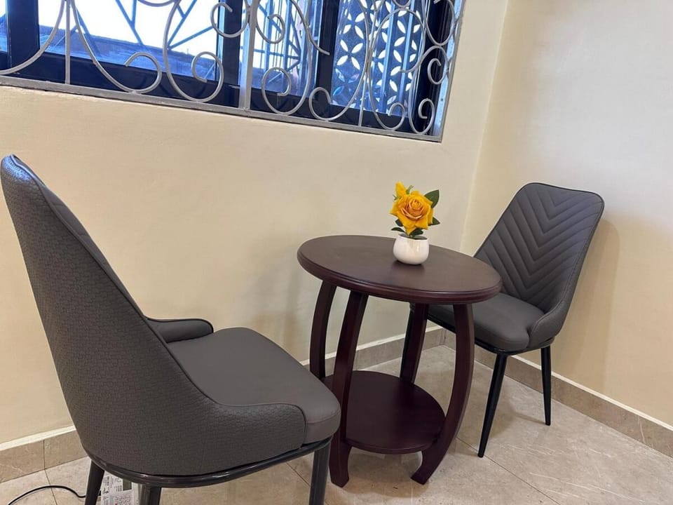 Val & Vel Luxury Home Bugolobi Apartment in Kampala