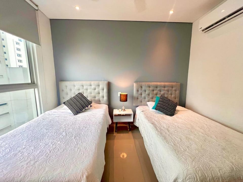 Apartamento de tres habitaciones frente al mar Apartment in Cartagena