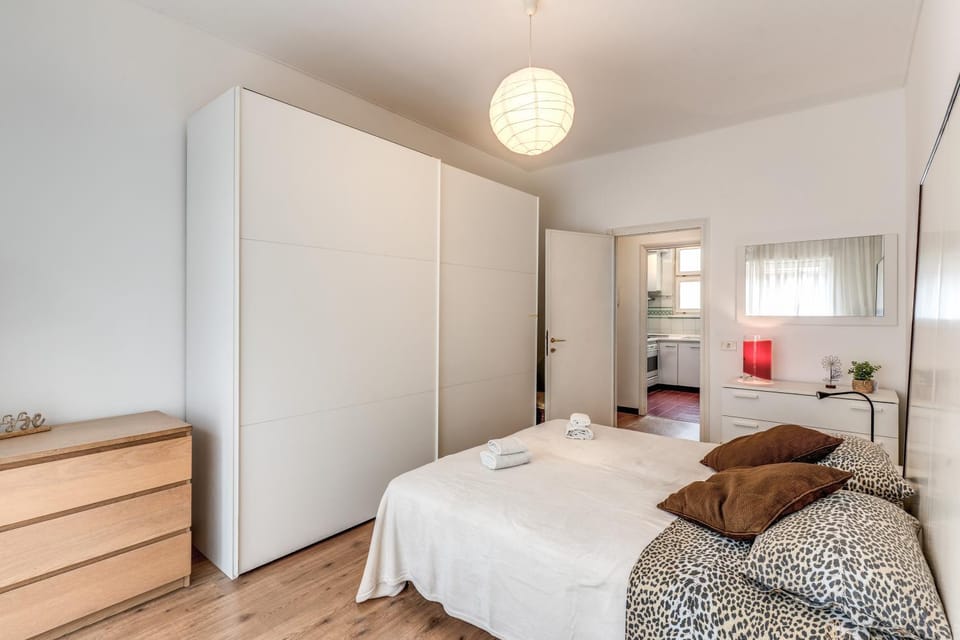 Bedroom, wardrobe