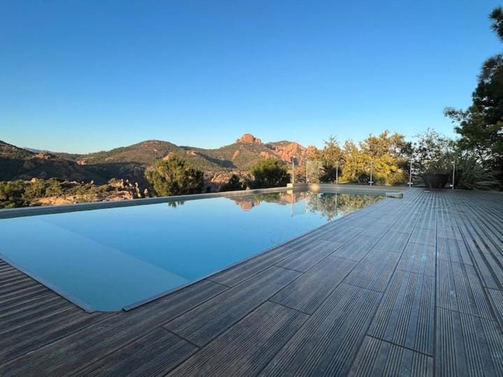 La Cousinade de l'Esterel House in Saint-Raphael