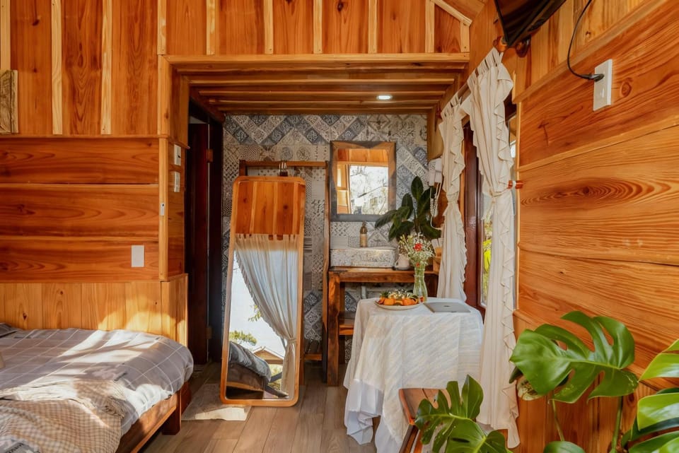 Bed, Photo of the whole room