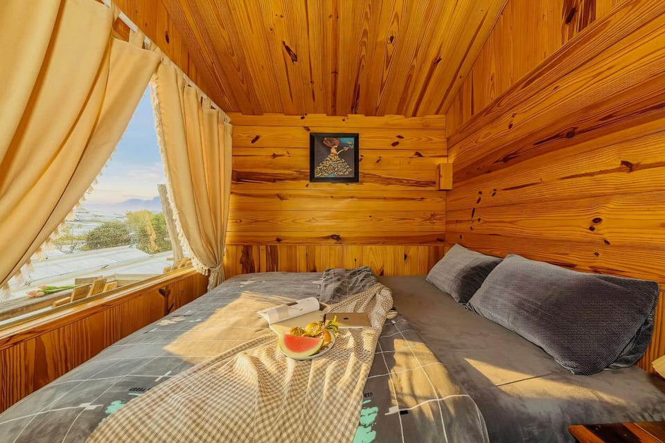 Bed, View (from property/room), Bedroom