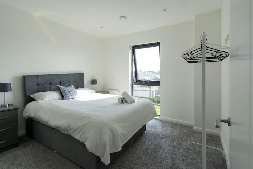 2 Bedroom Apartment Belfast City Center Apartment in Belfast