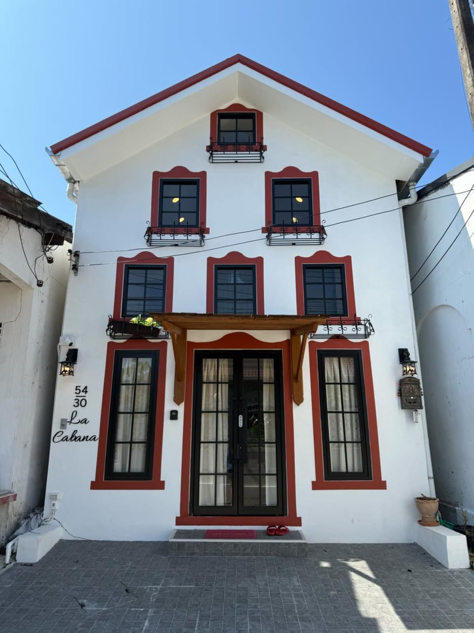 Property building, Day