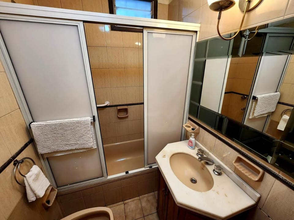 Apartamento espacioso en el corazón de Mendoza Apartment in Mendoza