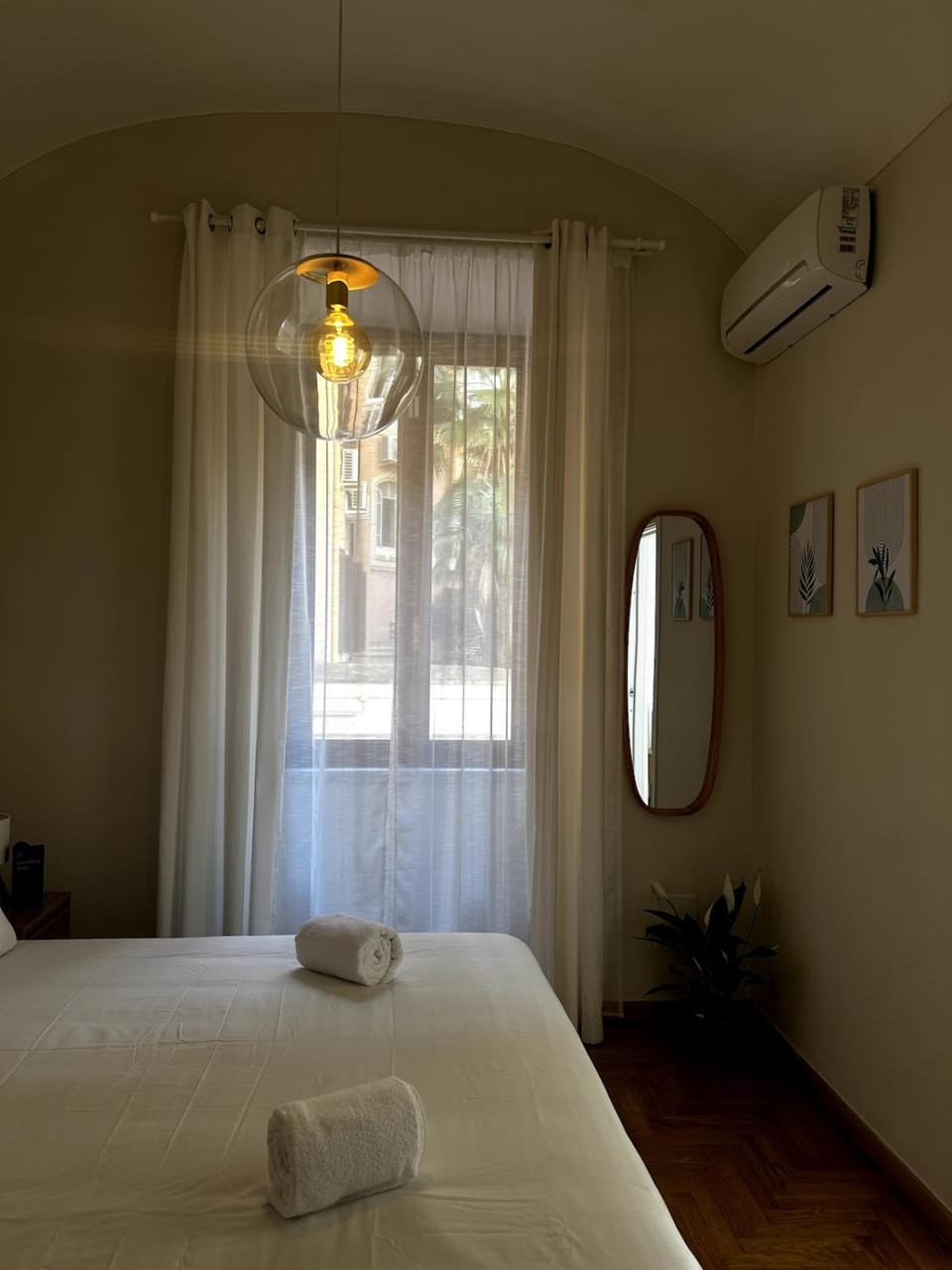 Bed, Photo of the whole room, Bedroom, towels, air conditioner