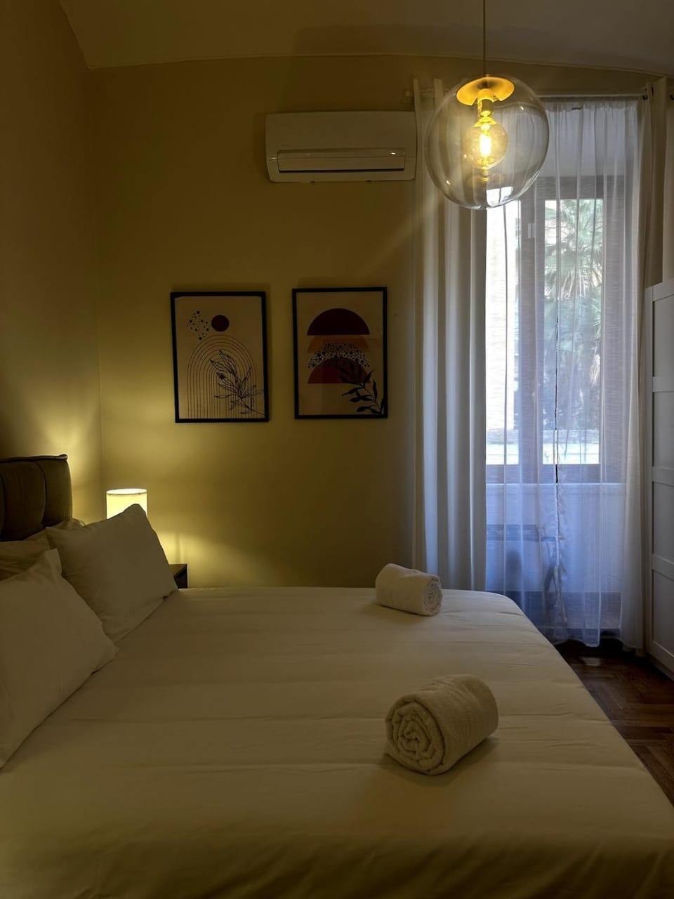 Bed, Photo of the whole room, Bedroom, towels, air conditioner