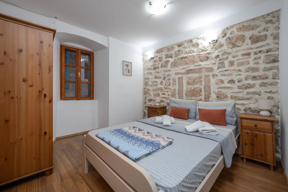 Vila Lancana Apartment in Kotor