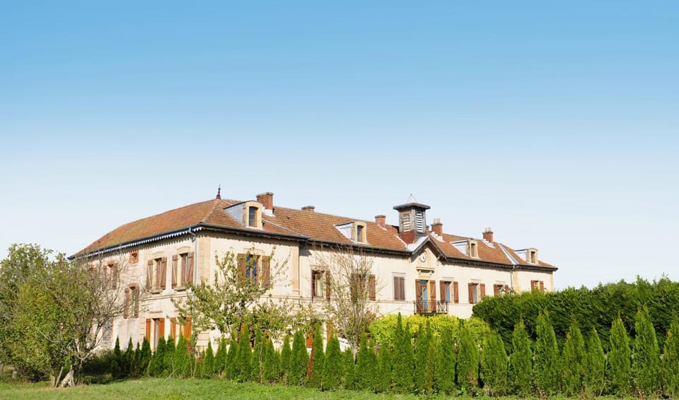 Château de Gressoux Villa in Bourgogne-Franche-Comté