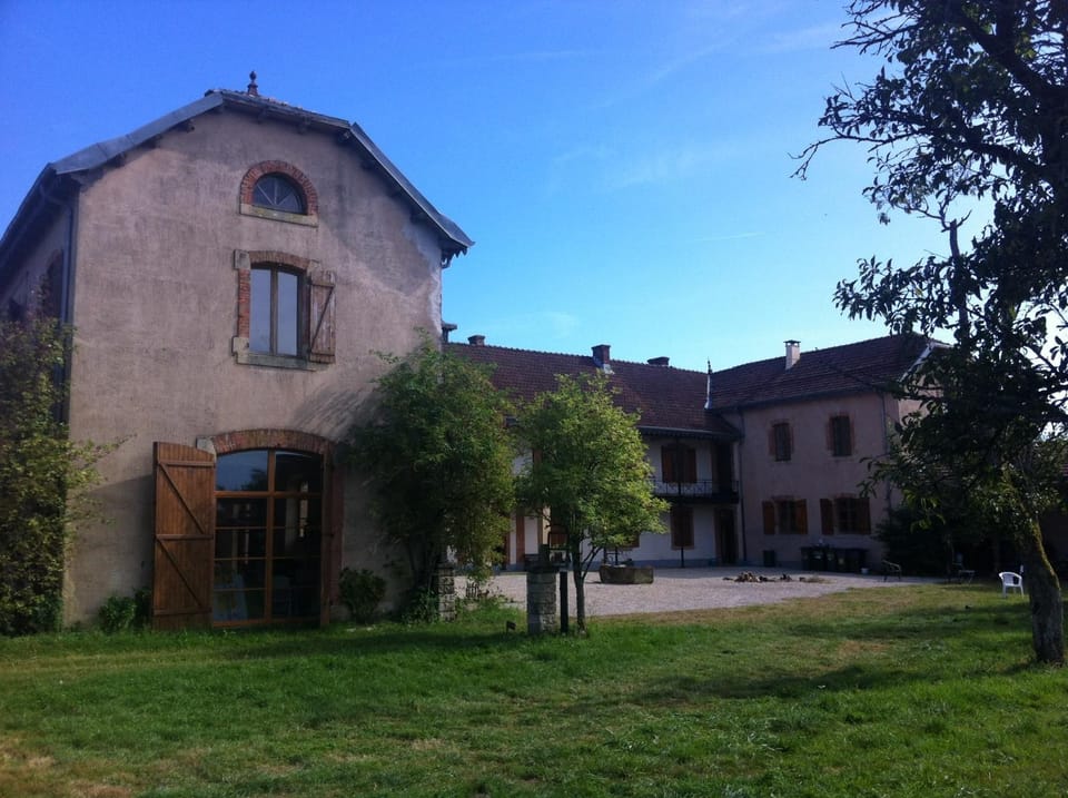Château de Gressoux Villa in Bourgogne-Franche-Comté