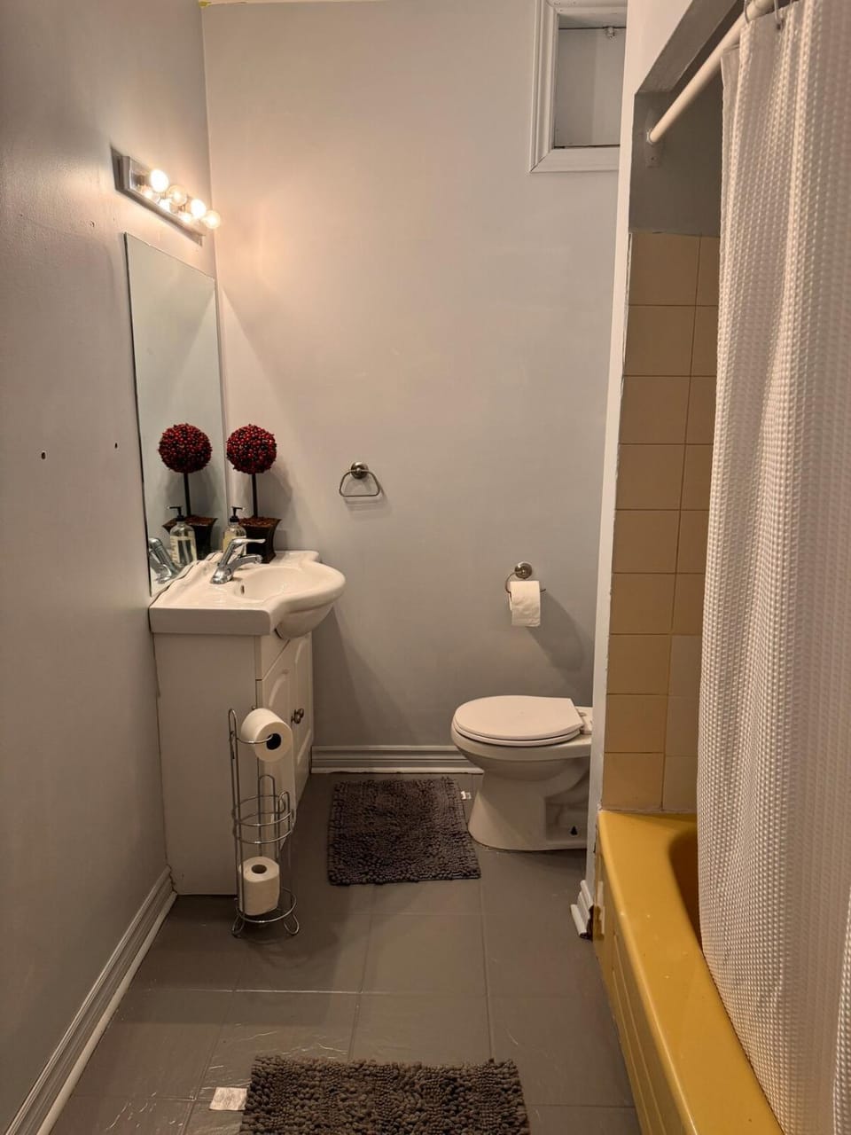 Steps to Bars & Fun in Port Credit Apartment in Port Credit