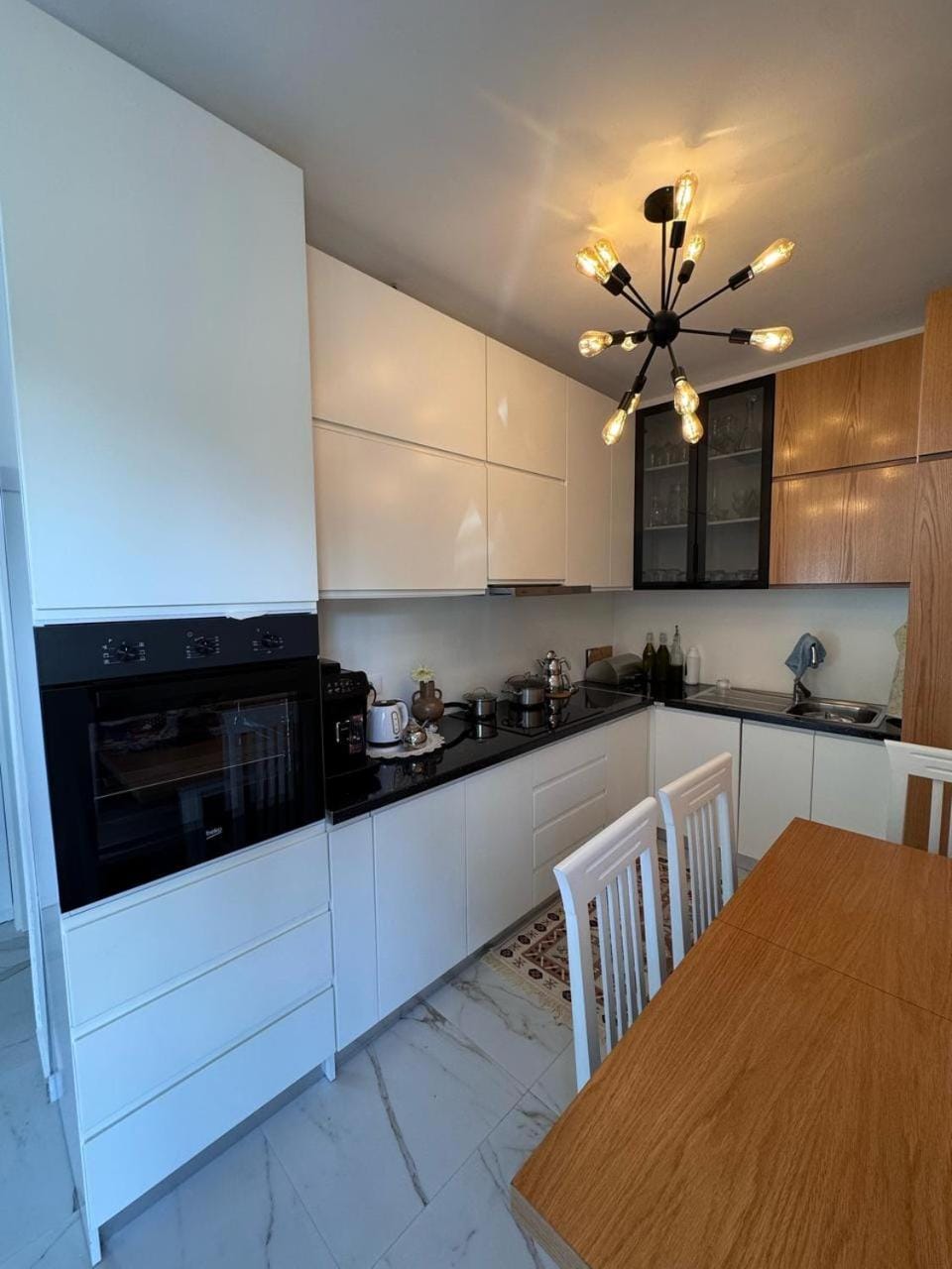 Kitchen or kitchenette, Dining area, minibar, pet friendly, stove