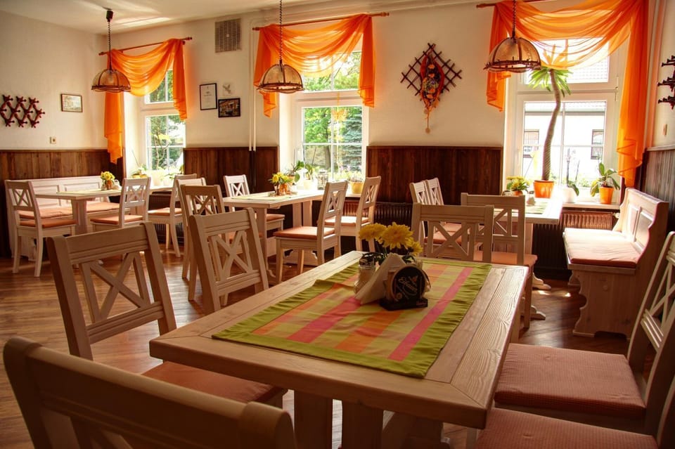 Werners Landgasthaus Bed and Breakfast in Brandenburg