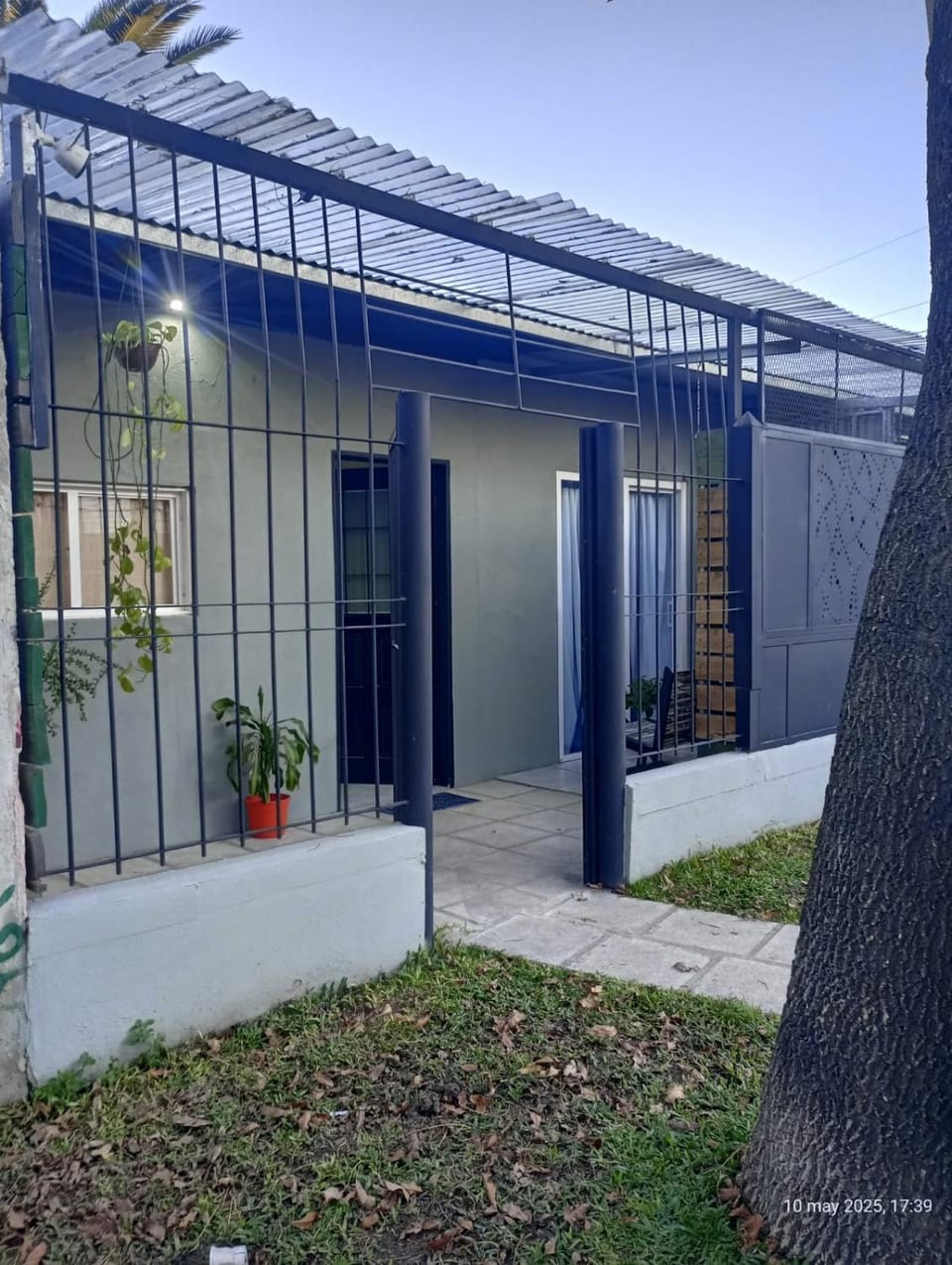 Off site, Garden