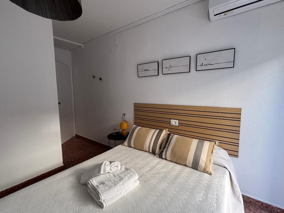 VMC Rooms Bed and Breakfast in Safor