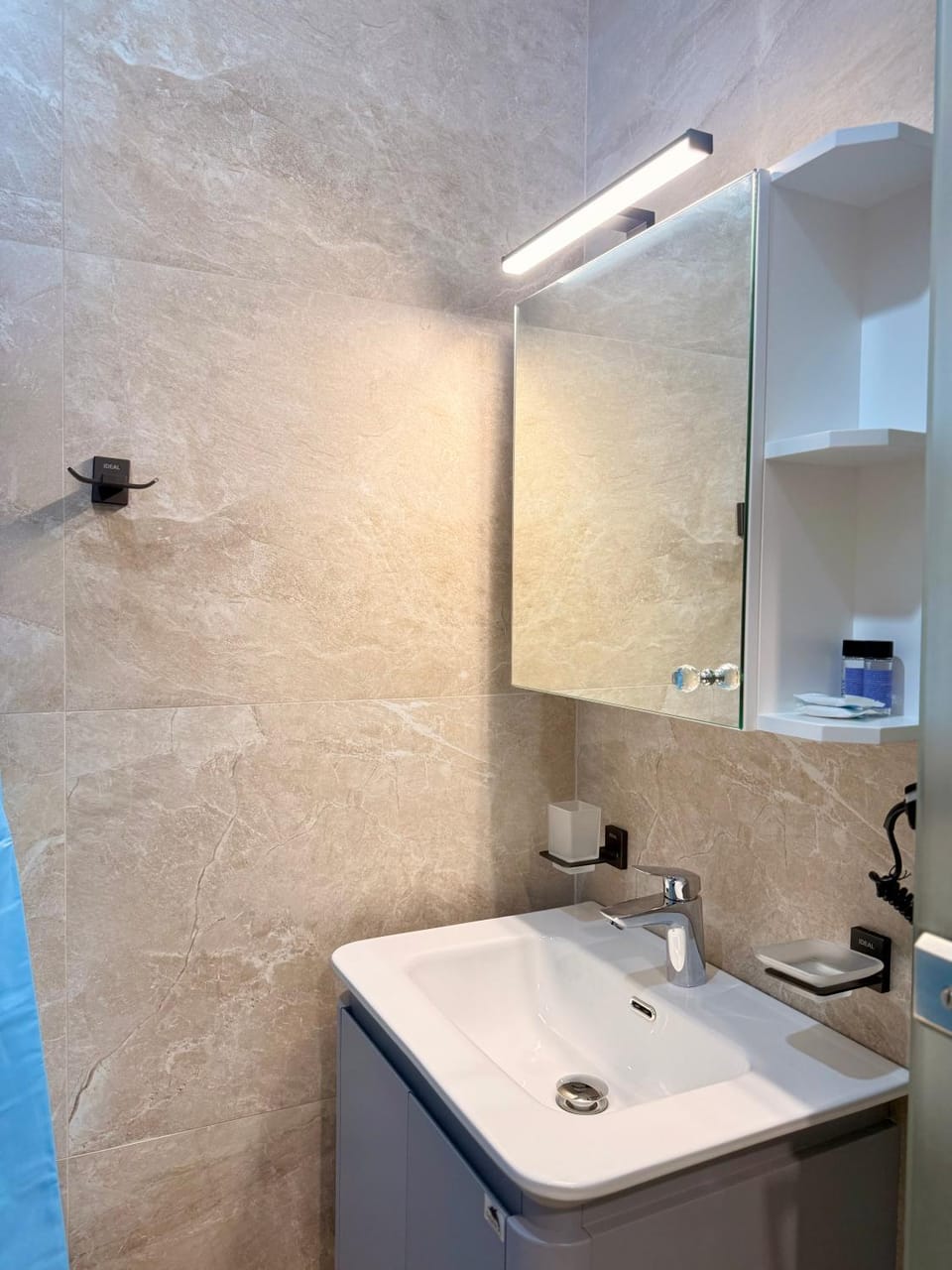 Mitro Guesthouse Bed and Breakfast in Vlorë County, Albania