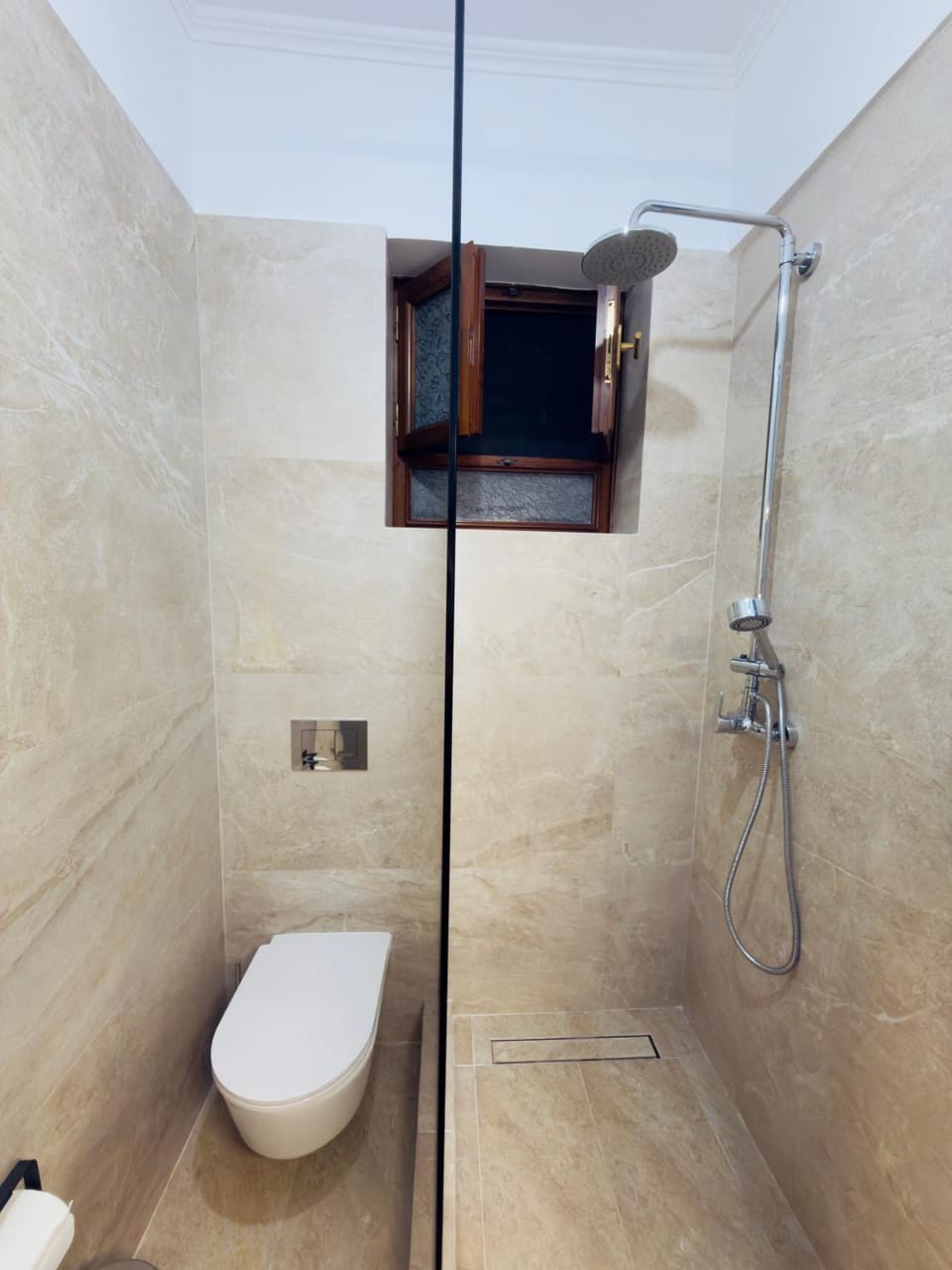 Mitro Guesthouse Bed and Breakfast in Vlorë County, Albania