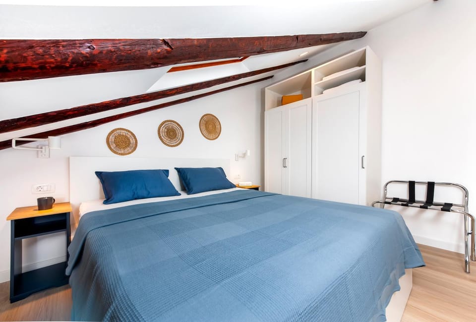Bed, Bedroom, wardrobe
