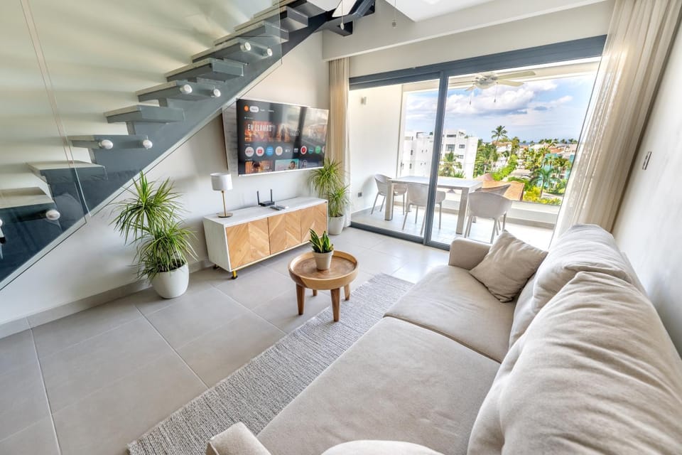 Patio, TV and multimedia, View (from property/room), Balcony/Terrace, Living room, Seating area