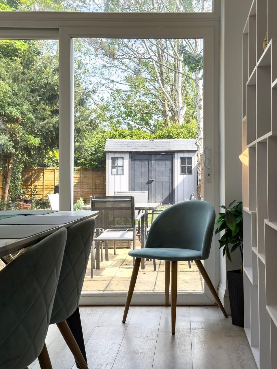 Day, View (from property/room), Living room, Seating area, Dining area, Garden view