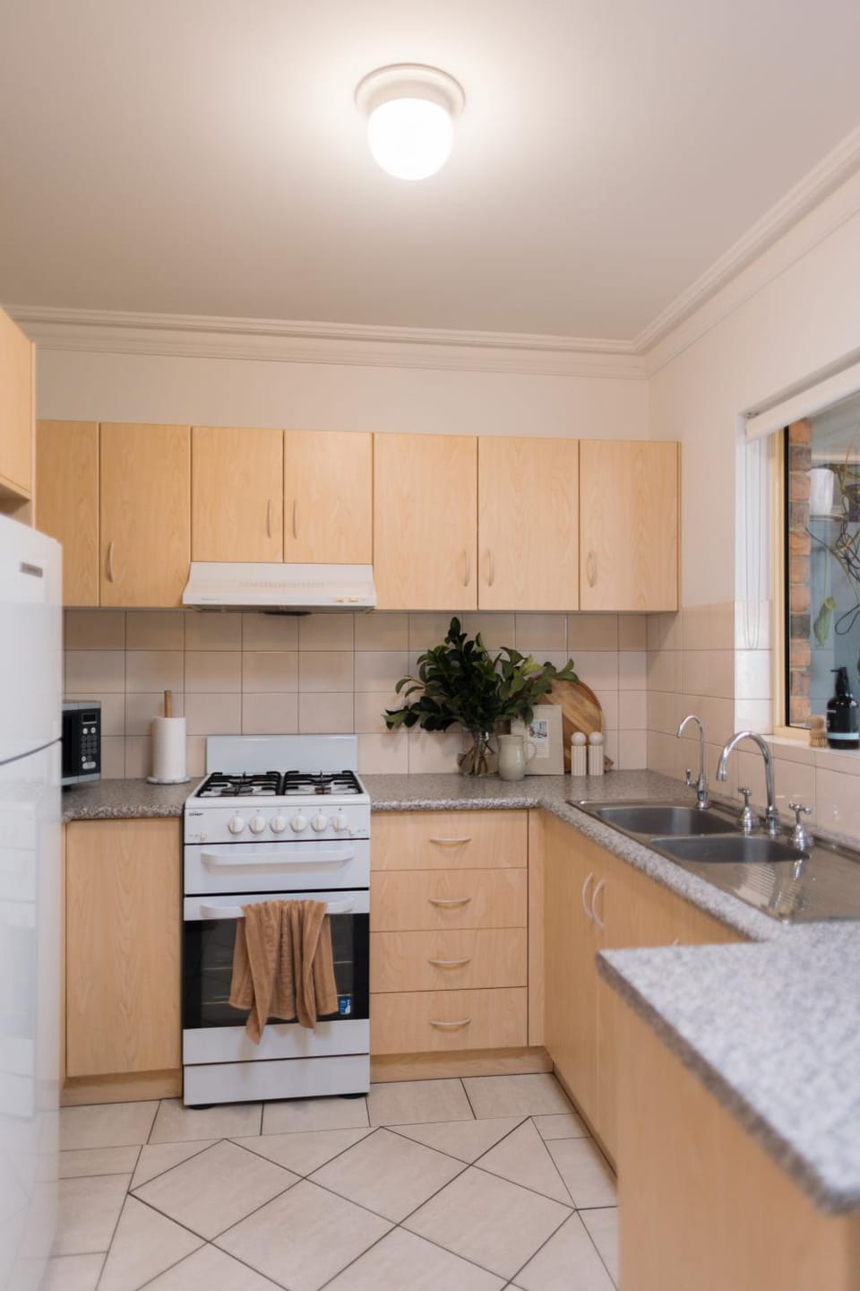 Cool beachside apartment on Jetty Road Brighton Apartment in Adelaide