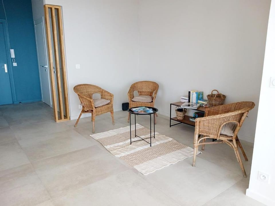 "le veillat" à 50m de la plage House in Saint-Raphael