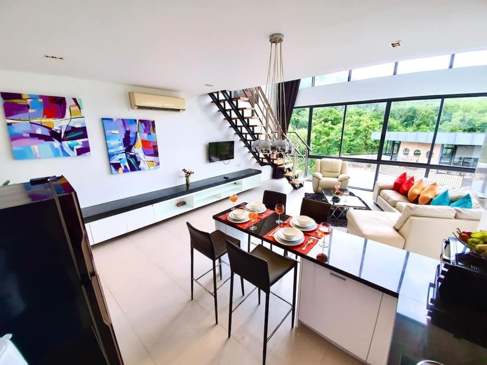 Beautiful Modern Penthouse Kamala Beach Apartment in Kamala