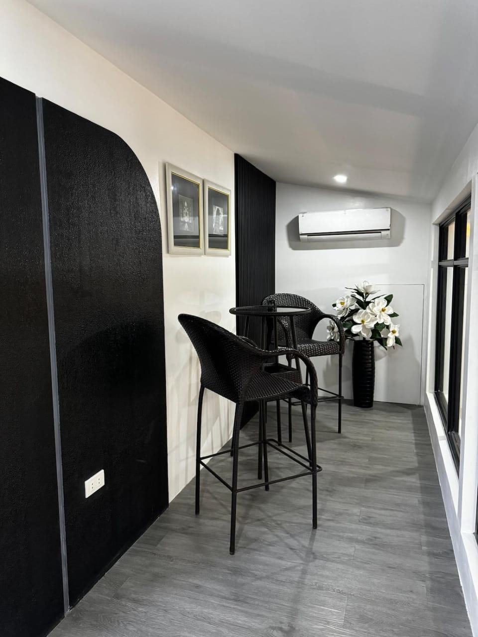 Seating area