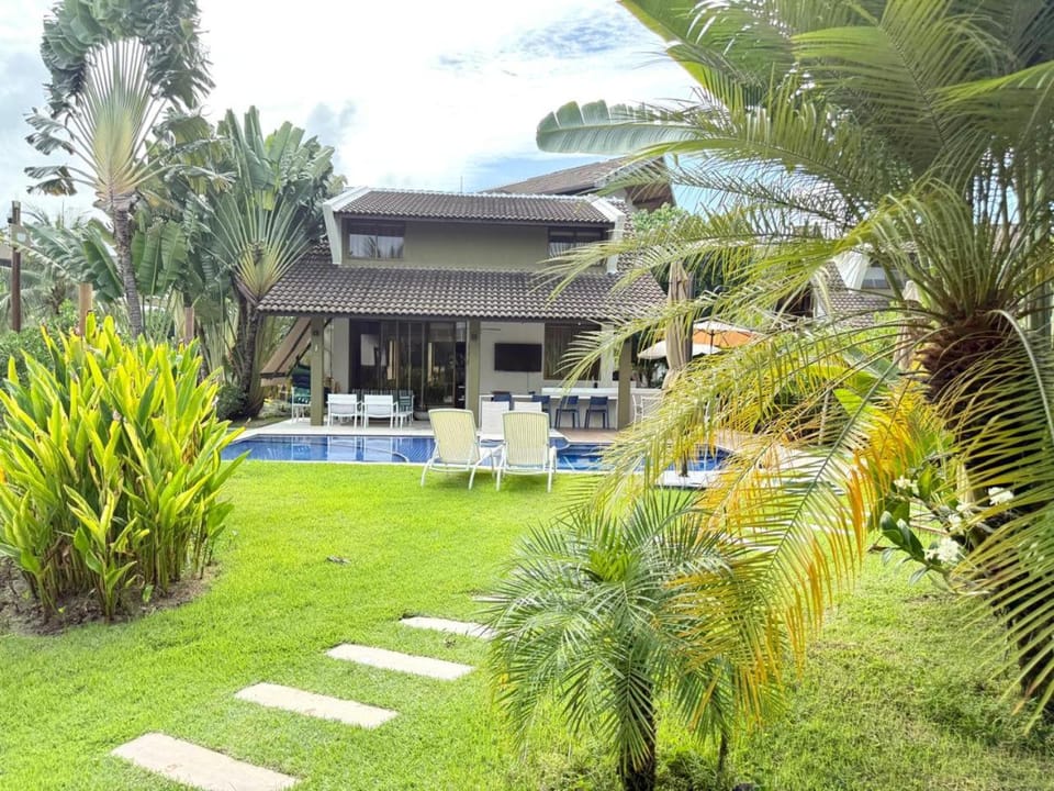 Property building, Spring, Day, Natural landscape, Garden, Garden view, Pool view, Swimming pool, sunbed