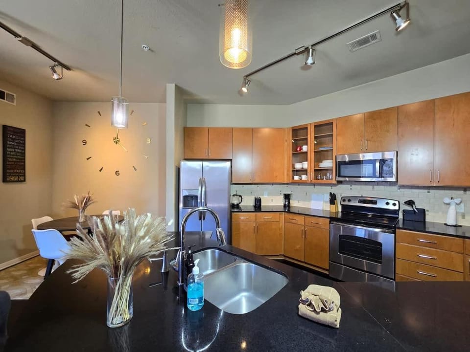 Galleria Luxury Stay Pool Gym Stunning Views Apartment in Houston